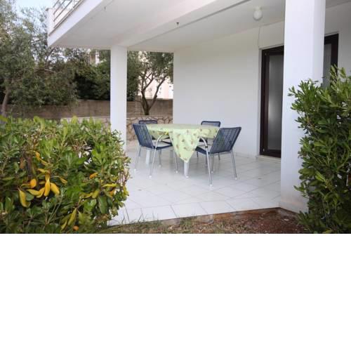 Apartment Novalja 3307b