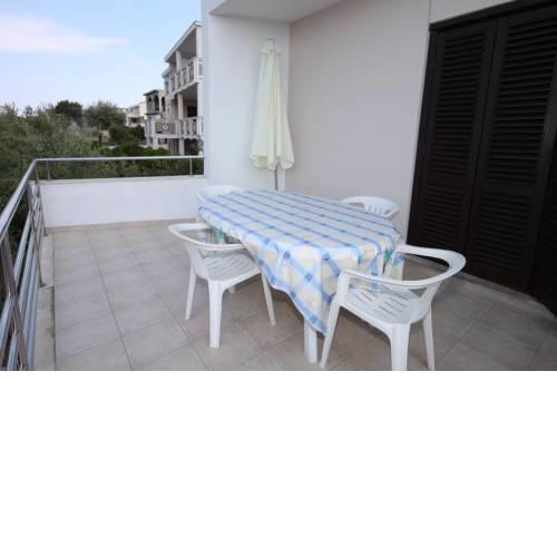 Apartment Novalja 3307c