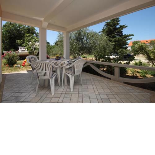Apartment Novalja 6490a