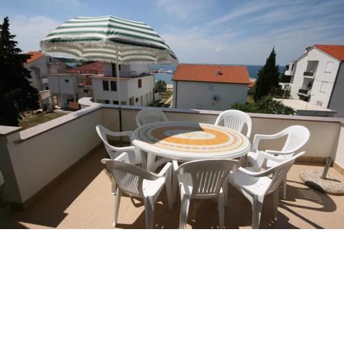 Apartment Novalja 6583a