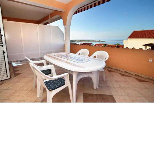 Apartment Novalja 9334a