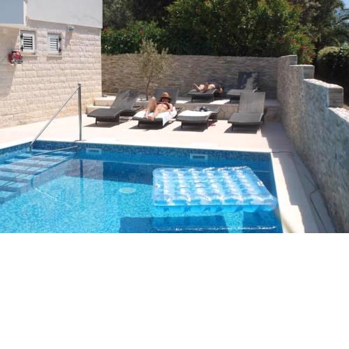 Apartment Okrug Donji 5244a
