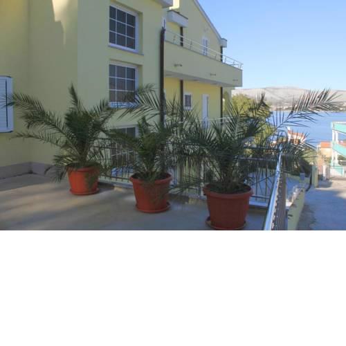 Apartment Okrug Gornji 10401c