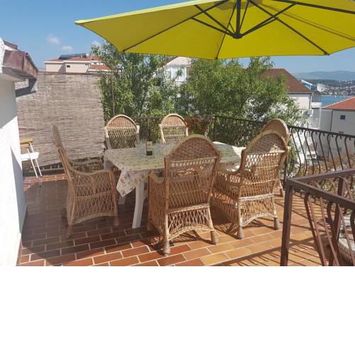 Apartment Okrug Gornji 11231c