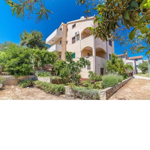 Apartment Okrug Gornji 14912a