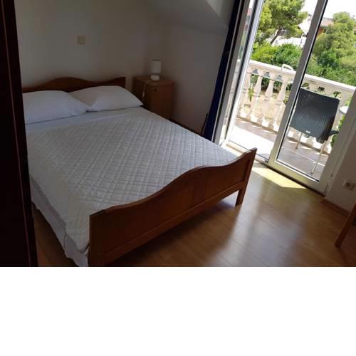 Apartment Okrug Gornji 17032c