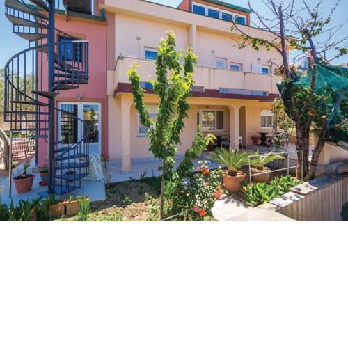 Apartment Olive House Rab