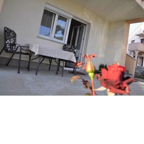 Apartment Omisalj 13637a