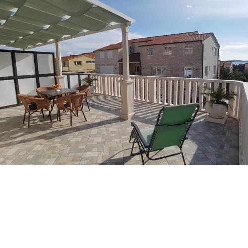 Apartment Orebic 4500d