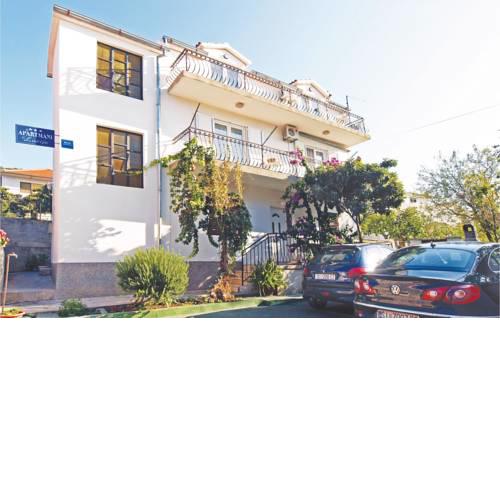 Apartment Osaranova II