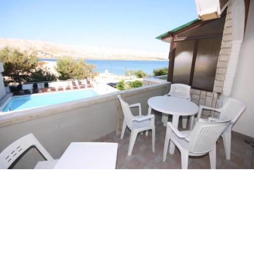 Apartment Pag 6381a