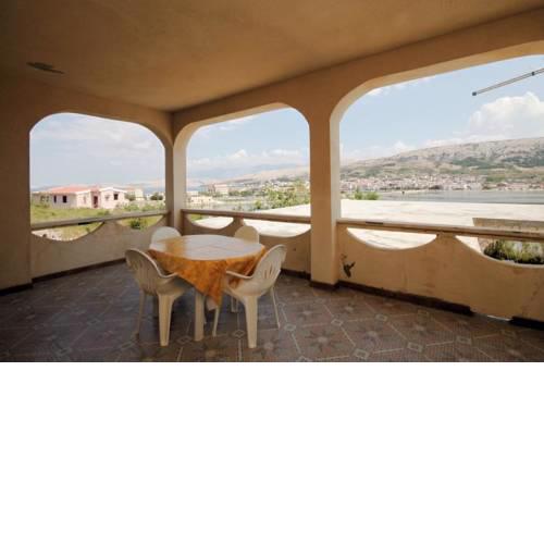 Apartment Pag 6494a