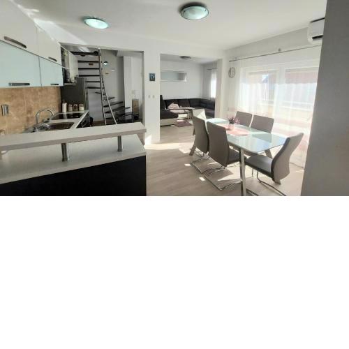 Apartment Palada