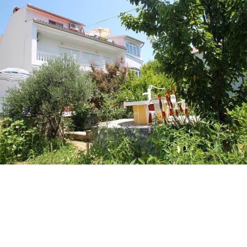 Apartment Palit 4990b