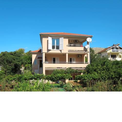 Apartment Perisa (SIB240)