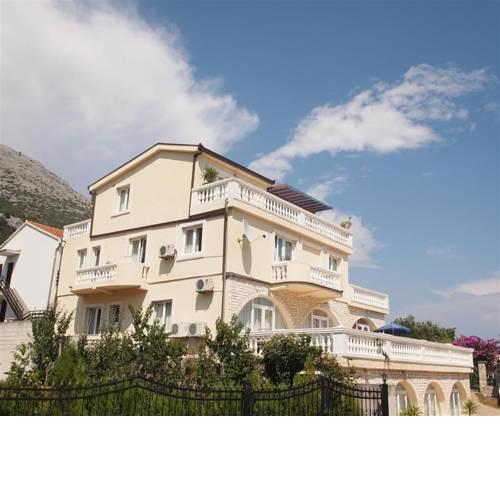 Apartment Perna 2