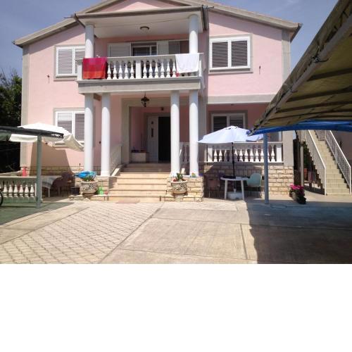 Apartment Pero