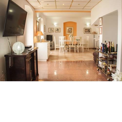 Apartment Pina