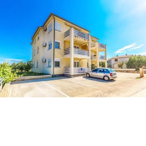 Apartment Pineta