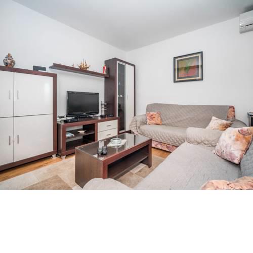 Apartment Pizonova 3