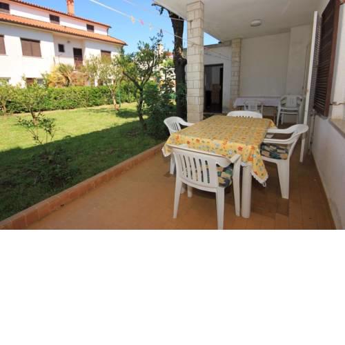 Apartment Pjescana Uvala 2219a