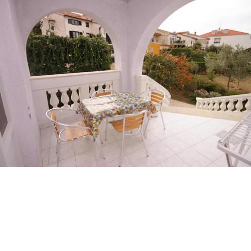 Apartment Pjescana Uvala 7385b