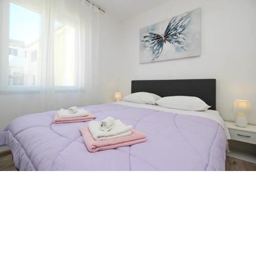Apartment Pleše