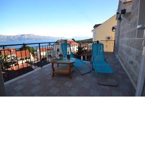Apartment Postira 2910d