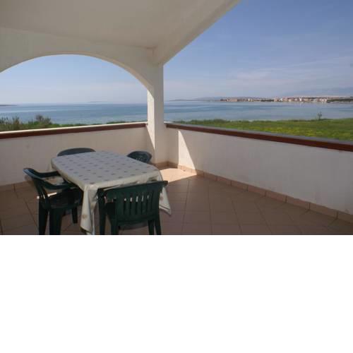 Apartment Povljana 230c