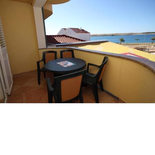 Apartment Povljana 3316a