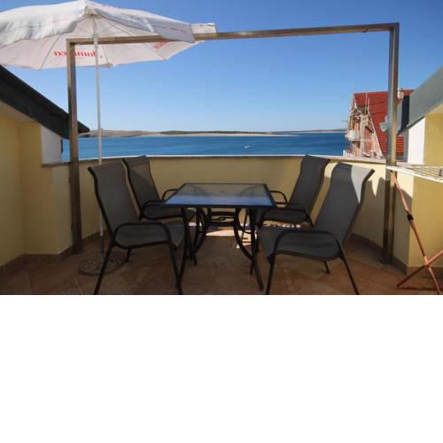 Apartment Povljana 3316e