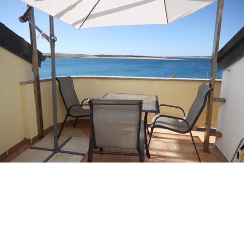 Apartment Povljana 3316f