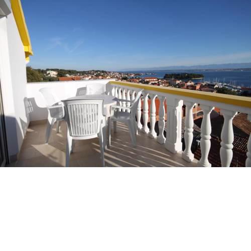 Apartment Preko 8417b