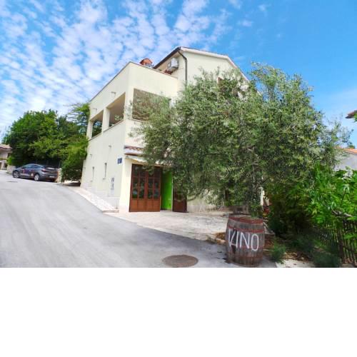 Apartment Premantura 4