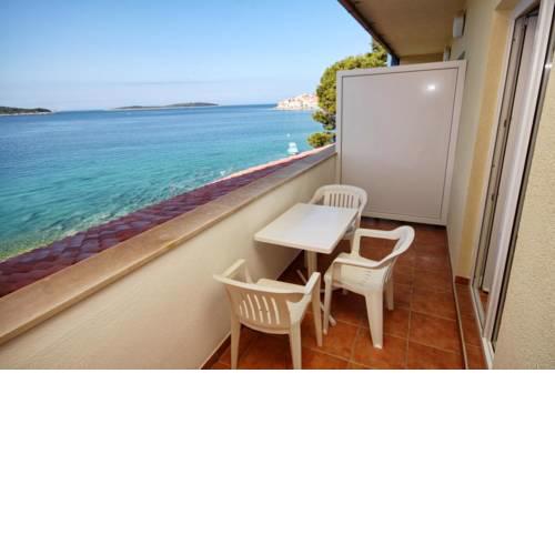 Apartment Primosten 3088c