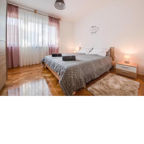 Apartment Pula City Center