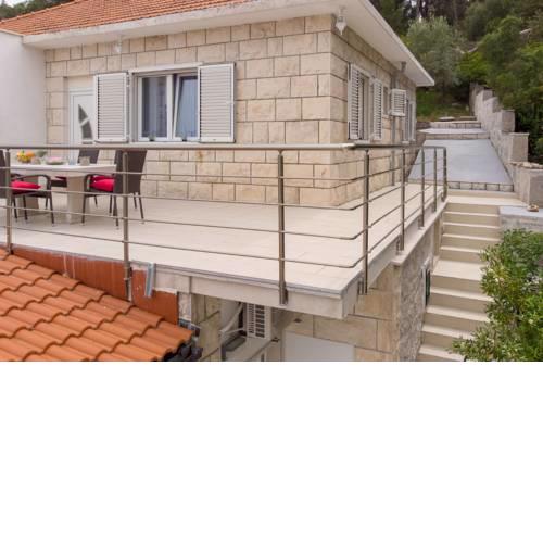 Apartment Puntinak
