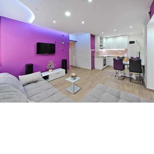 Apartment Purple Summer City