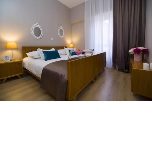 Apartment Queen Teuta in the heart of Split historical heritage