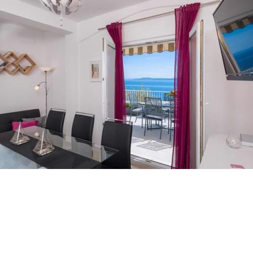Apartment-Rada-mit-Meerblick