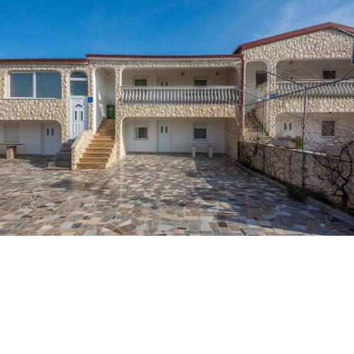 Apartment Rafac