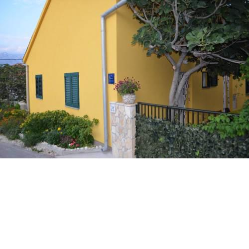 Apartment Razanac 16941b
