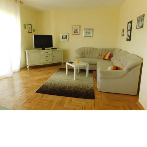Apartment Ražanac Nikola