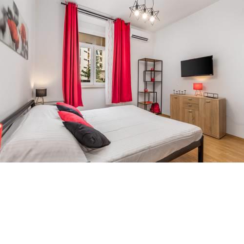 Apartment Red