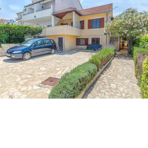 Apartment Renata