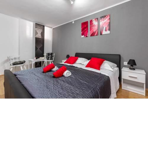 Apartment Riva