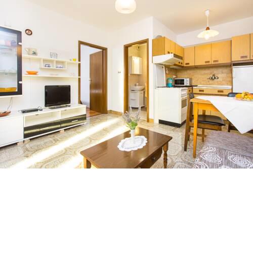Apartment Robi