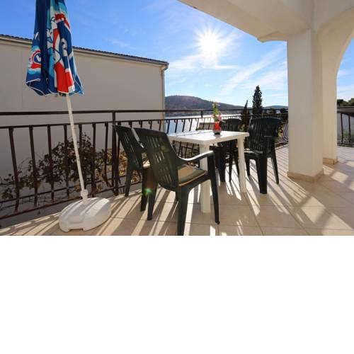 Apartment Rogoznica 10338b