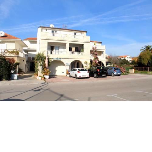 Apartment Rogoznica 1087e
