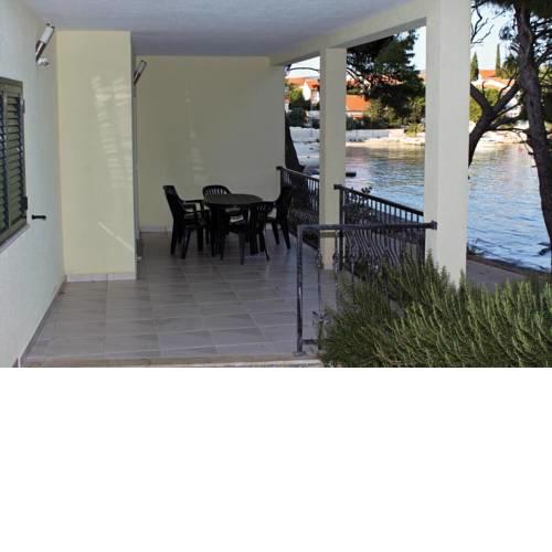 Apartment Rogoznica 3198a